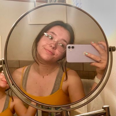 hopesandvik's profile picture. keep moving forward / she/her