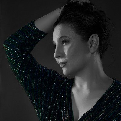Writer, Songwriter, Voiceovers & Voting Recording Academy Member. Voicer of the Natalie Synth V/ProTools voicebank. Socials, reels, and music below. 🎶 ナタリー