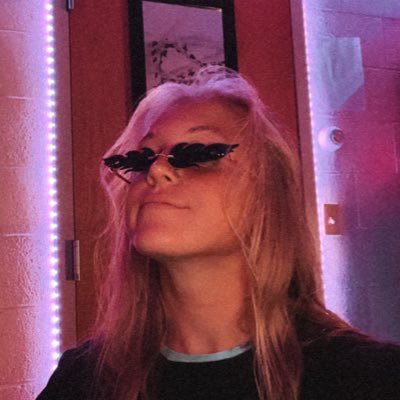 emmasawich's profile picture. •SFU WSOC #00•