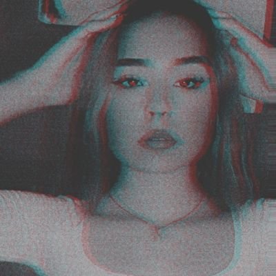 Gaby🥀
GO/+55
2003/👽✨
Insta:@gaby__freitas 😉
🦋A beleza das coisas existe no espírito de quem as contempla🦋