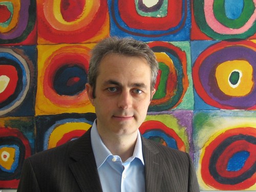 Startupper with @wineamore, consultant, climber, father.
