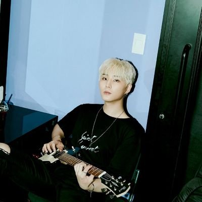 ( 𝙍𝙋 / 𝙀𝙉𝙂 ) Day6's stunning visual guy who plays bass in the band and considered a gifted and talented composer.