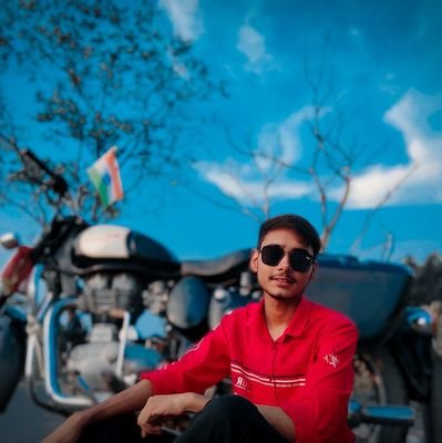 Jha6Kumar's profile picture. Twitter,but make it fashion