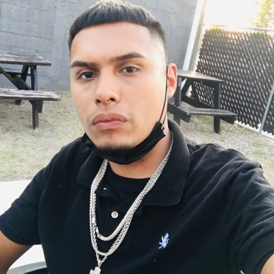 Miguelz26225074's profile picture. El que no conoce su historia está condenado a repetirla.