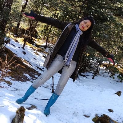 NehaSant4's profile picture. Makeup artist....