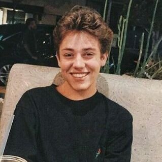 lumerta_n's profile picture. 