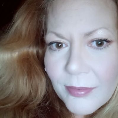 I'm a Goddess
I make and sell jewelry.
Each of my pieces are 1 of a kind no 2 items turn out the same.
I think I'll make social rebel my side job.