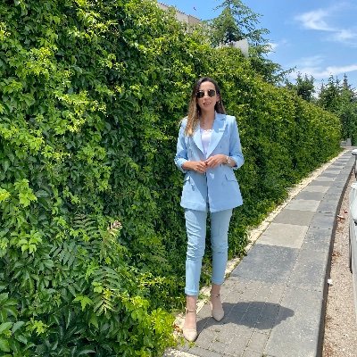 burcukizar's profile picture. 