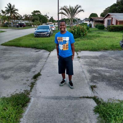 Im huge WWE fan I'm cool and smart at school
I like girls music and dance 
C/O 2018 🎓
DHS: Senior 18 alumni Balor club
I like school since day 1