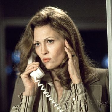 VeraBlue's profile picture. Voted for the email lady. Former/Future cat mom.