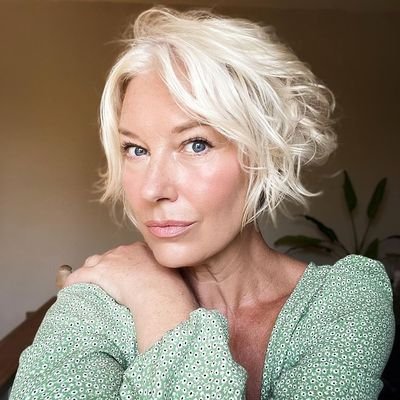 🇧🇪🇺🇲
A cook and a mom, widowed
Happy!
😘💜💕🥰😁
Be nice, .... your cook at your service,
Working 24/7 and enjoying my life ❤️❤️