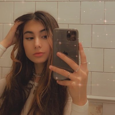 pojaynebartaby's profile picture. losing it