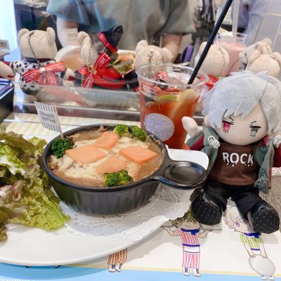 20↑ ドール(志葵、成葵、誉葵、俐葵、カーロ、アダマンテ、ヴィーヴィレ） うたプリ、ドール、日常、色々呟きます！ 無言フォロー失礼します^ - ^ @ARAMITAMARUが描いてくれました→めっちゃ綺麗な絵描くから見て〜