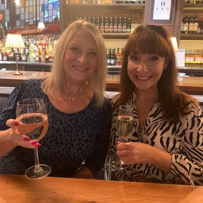 ElizabethAnnHa9's profile picture. I love travelling  ✈️🏝 😎 & socialising 🥂