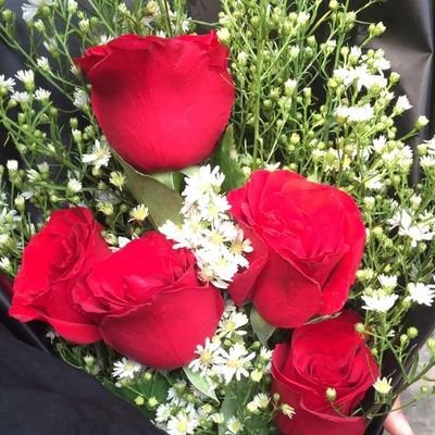 adeputriihndaaa's profile picture. Islam | mahasiswa