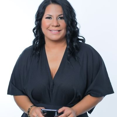 MilenyToledo's profile picture. Relacionista + Coffee Lover + #vivirAconciencia