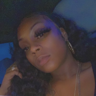 prettyassmommy4's profile picture. 