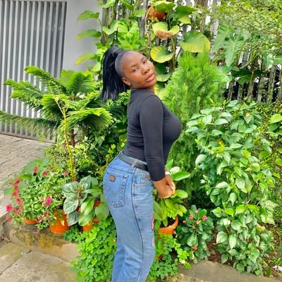 Adetolani //Muslimah //hairstylist// student// competent hair plug😊❤️