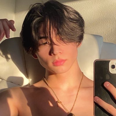 aznfication's profile picture. ————————— 𝘰𝘷𝘦𝘳𝘭𝘢𝘺 𝘮𝘦 𝘪𝘯 𝘺𝘰𝘶𝘳 𝘩𝘦𝘢𝘳𝘵.