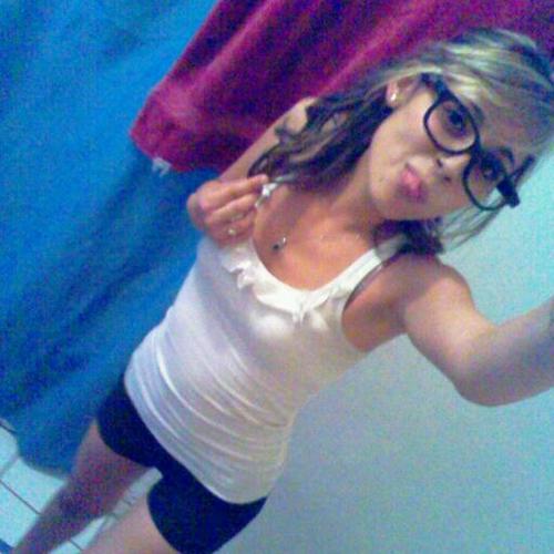 Loovelyash's profile picture. 