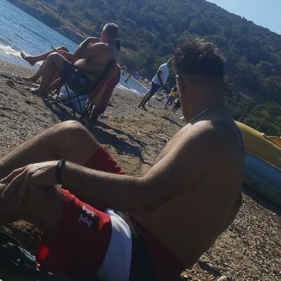 bornova ewka3 te yanliz yasayan kendi halinde biriyim