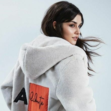 hosico30432962's profile picture. EdSer & HanKer lover 

Aşk var 
Getting lost in a dream...........
 
Bir peri masal değil ama bu hikayenin içinde peri kizi olduğu kesin 🧚‍♀️💙