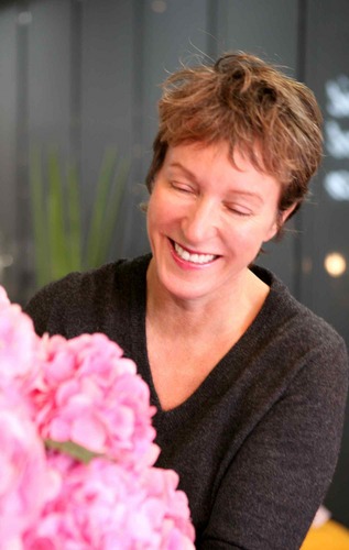 NikkiTibbles's profile picture. Nikki Tibbles Wild at Heart pioneered the trend for fabulous yet affordable flowers that delight the senses. She is also a founding member of Charity Doghouse.