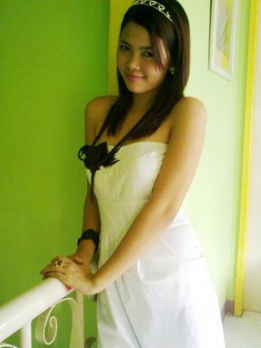 claustrosophia's profile picture. 