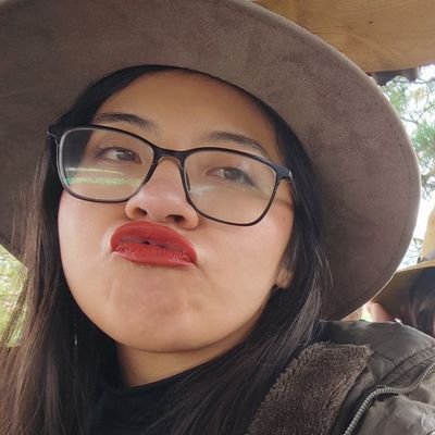 Médico Cirujano||UNAM. Cantante profesional de regadera.🎶🎤
Piel dorada, sangre roja.