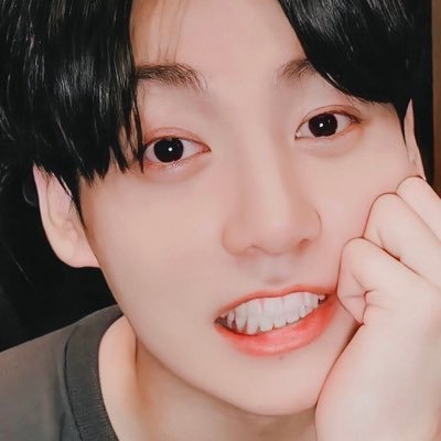 JK: coelhinho Amy 💜
🎶you are the cause my euphoria🎶