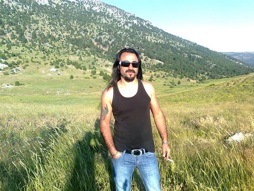 ali_efe_20's profile picture. herkesin etiket oldugu yerde BEN FİYAT biçerim