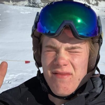 intowils's profile picture. 