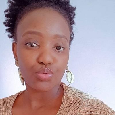 Aneiy_'s profile picture. 