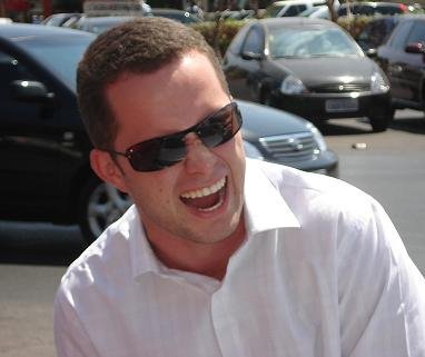 fernandesbsb's profile picture. I know I was born and I know that I'll die
The in between is mine..