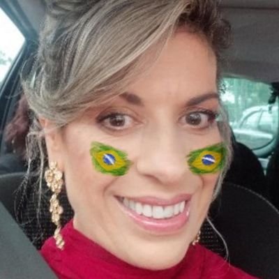 Brasileira, casada, patriota e conservadora, apoiando o presidente Bolsonaro 👊🇧🇷