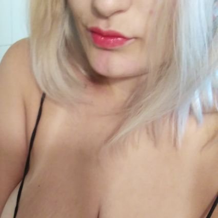27 yrs 🦊 DD 90 bra size 🦊 little chubby 🦊 greek 🦊 hourglass figure 🦊