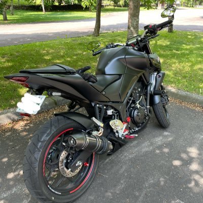 冬はスノーボードばかりやってます。 夏場の趣味にと20年ぶりにバイクに乗ったのを機にTwitterも始めてみました。 心踊る景色や食をたくさん教えて頂きたいです。 無言フォロー失礼します。