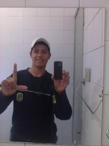 Viver sem amigos não é viver.
