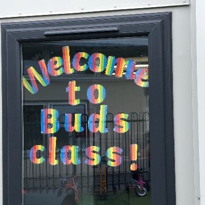 We are Buds class! We are a busy bunch, who love to play and learn in a structured, engaging and sensory considerate environment! ☺️🌷