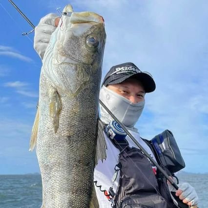 シーバス🎣大好き🎵美食🍴😋🍚大好き🎵
城🏯大好き🎵滝大好き🎵
カメラ📸始めました🎵
○歴史能力検定　1級日本史4回合格　歴検日本史修士
○日本城郭検定　準1級　合格