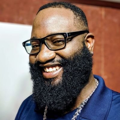 Software engineer with a focus on JavaScript, CSS, HTML, React, (sometimes Python). Lover of mathematics/data science and all things philosophy.