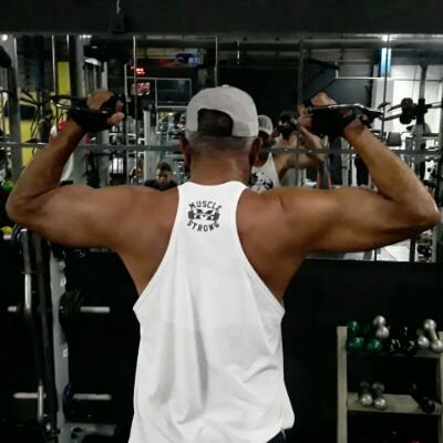 MorenoG76966441's profile picture. Sou uma pessoa muito amigavel