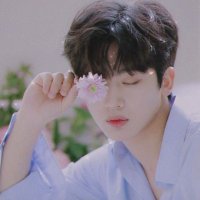 Edith (@edithvns) 's Twitter Profile