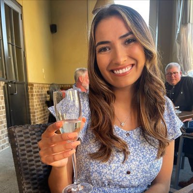 MeLlamoNanii's profile picture. life is precious