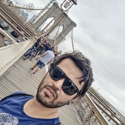 RafaelMG087's profile picture. Cada día es un partido nuevo  💪🏼
🇵🇪 ⚽🎾🏐🗻

De los que dan ▶️ a la música y ⏸️ al mundo.