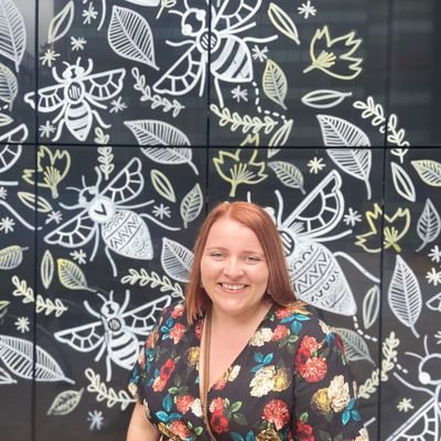 MissAust's profile picture. History Teacher at MEACentral 🧡
Form tutor to 10Naidu and Head of House #TakePartWorkHardBeeKind 💪🐝💛  (she/her)
- All views are my own. 👩‍🏫