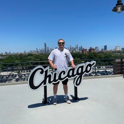 Everything Chicago & Chicago Sports 🌇 Big Racing Guy🏎️ I repost pretty funny stuff