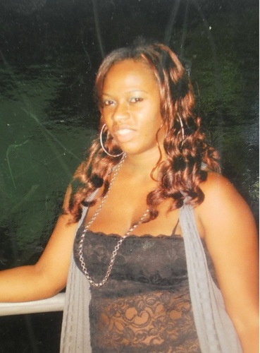 velvetrush1's profile picture. I am a single mom that believes that family is priority I love chilling with friends life is short so live it with no regrets!!!!!!!!