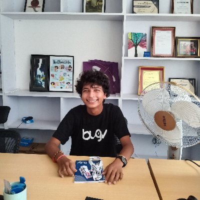 nb1b3k's profile picture. I love my laptop
