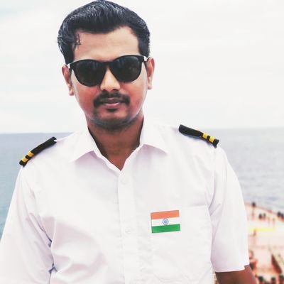 navigator_amit's profile picture. समुन्‍दर को कभी बहते नहीं देखा ....
ज्‍वारभाटा देखा - तूफान देखा - सुनामी देखा ...
पर...समुन्‍दर को कभी बहते नहीं देखा ...